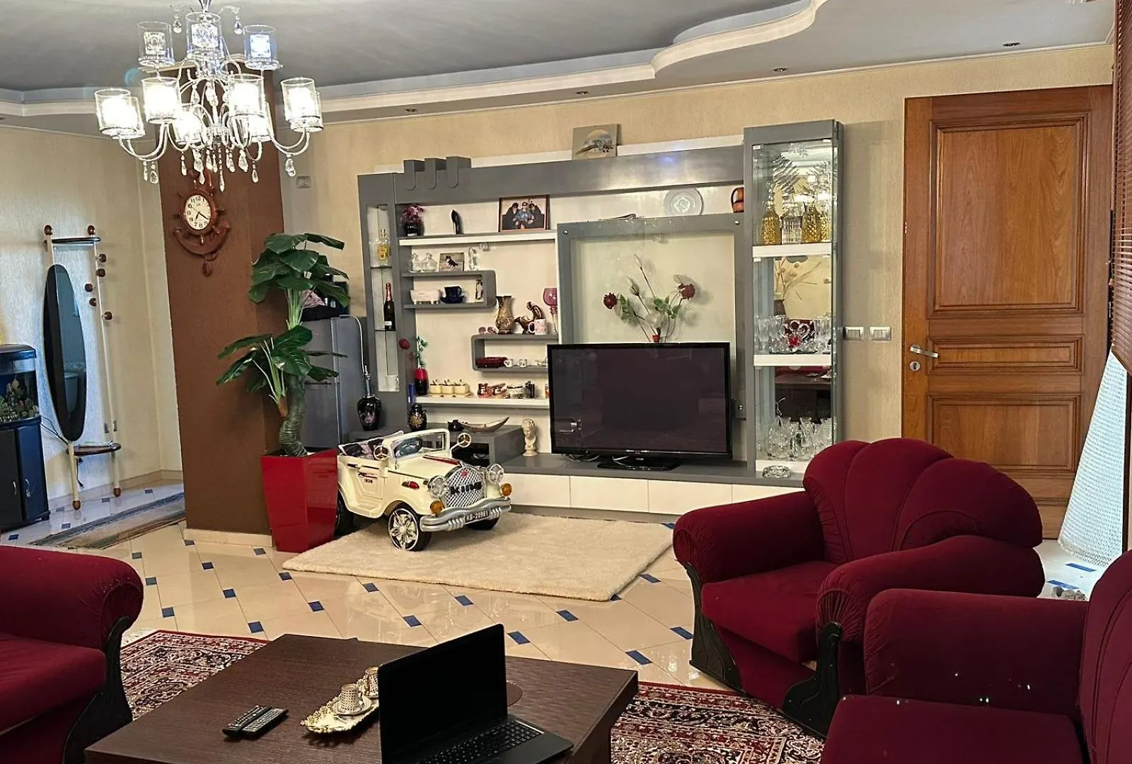 Vila Mani Durrës 0*,  Albania